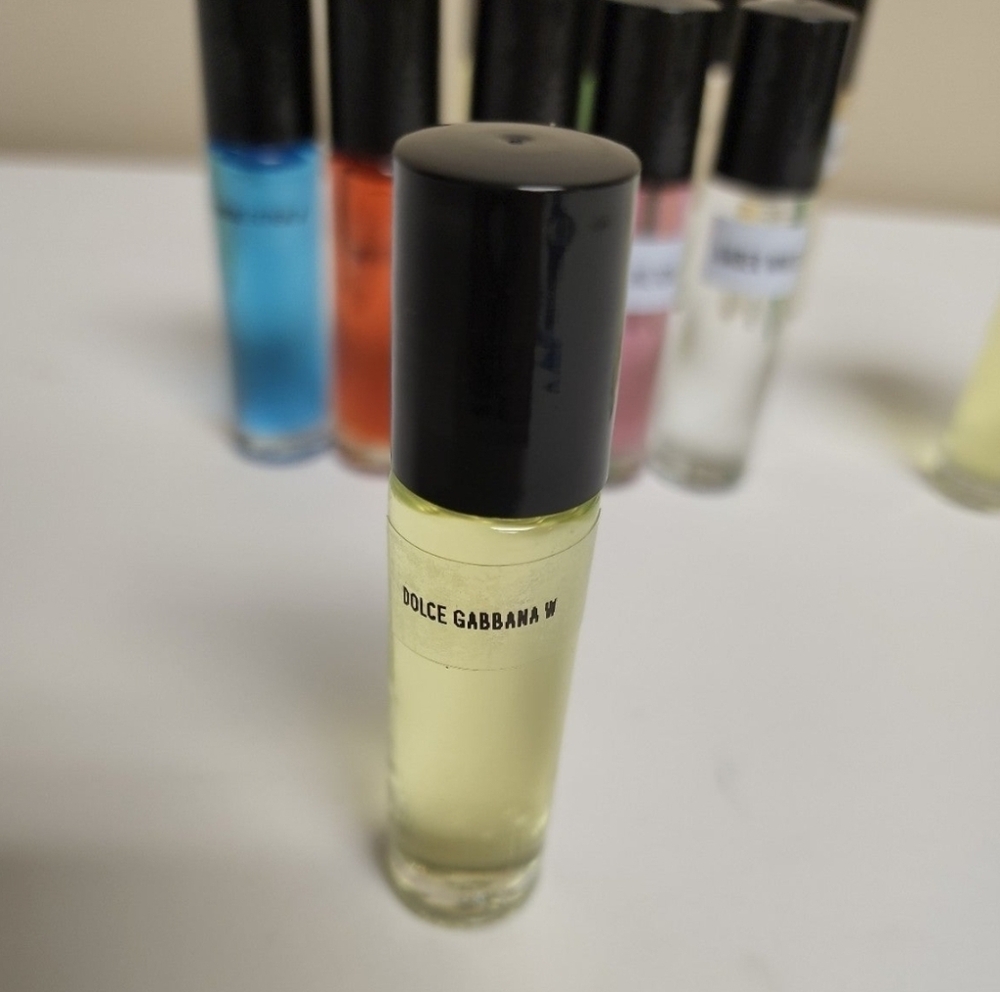 Similar To Dolce Gabbana Body Oil Fragrance 1/3oz Roll On Bottle